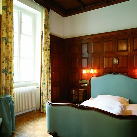 ソリチュード ホテル