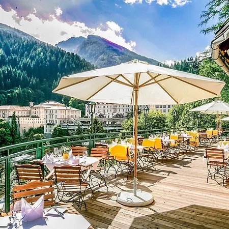 Solitude Hotel 4*