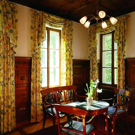 ソリチュード ホテル