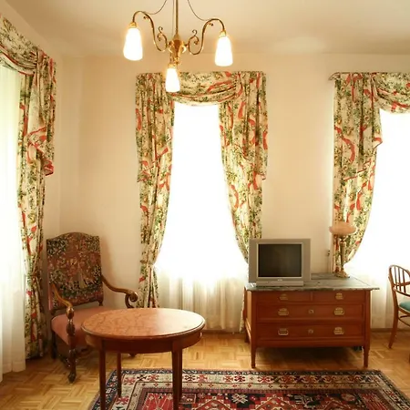 索利图迪别墅 4* 巴德加斯坦