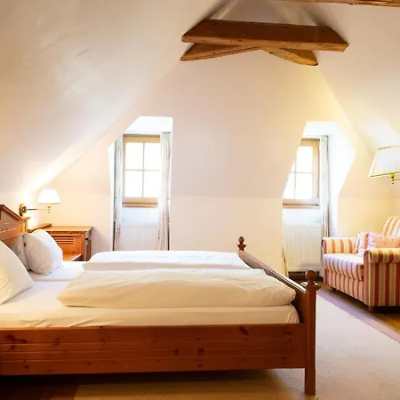 Hotel Solitude 4*