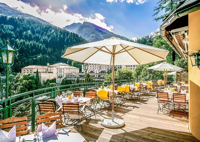 Solitude Hotel 4*