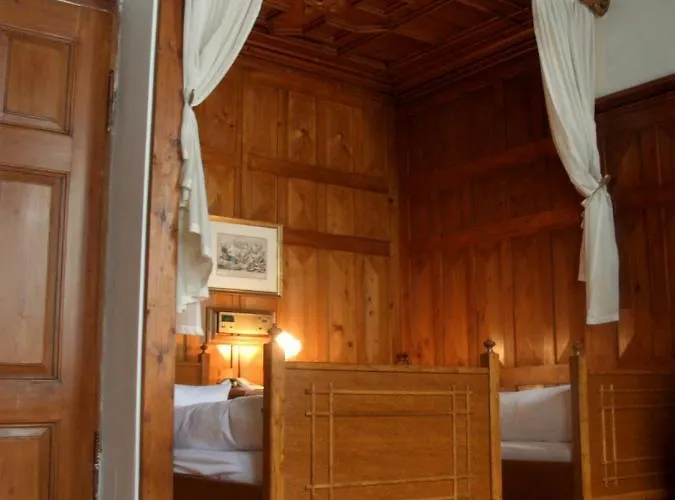 Solitude Hotel
